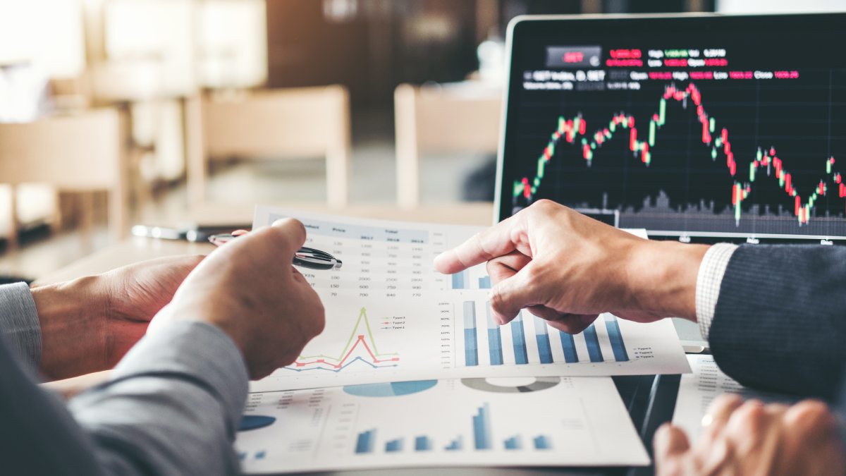 https://res.cloudinary.com/momentum-media-group-pty-ltd/image/upload/v1680492061/Money%20Management/financial-advice-portfolio-mm_qsshne.jpg