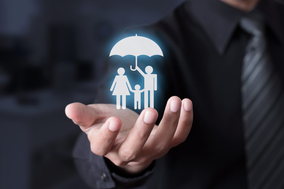 https://res.cloudinary.com/momentum-media-group-pty-ltd/image/upload/v1681175424/Super%20Review/insurance-sr_bsggc1.jpg