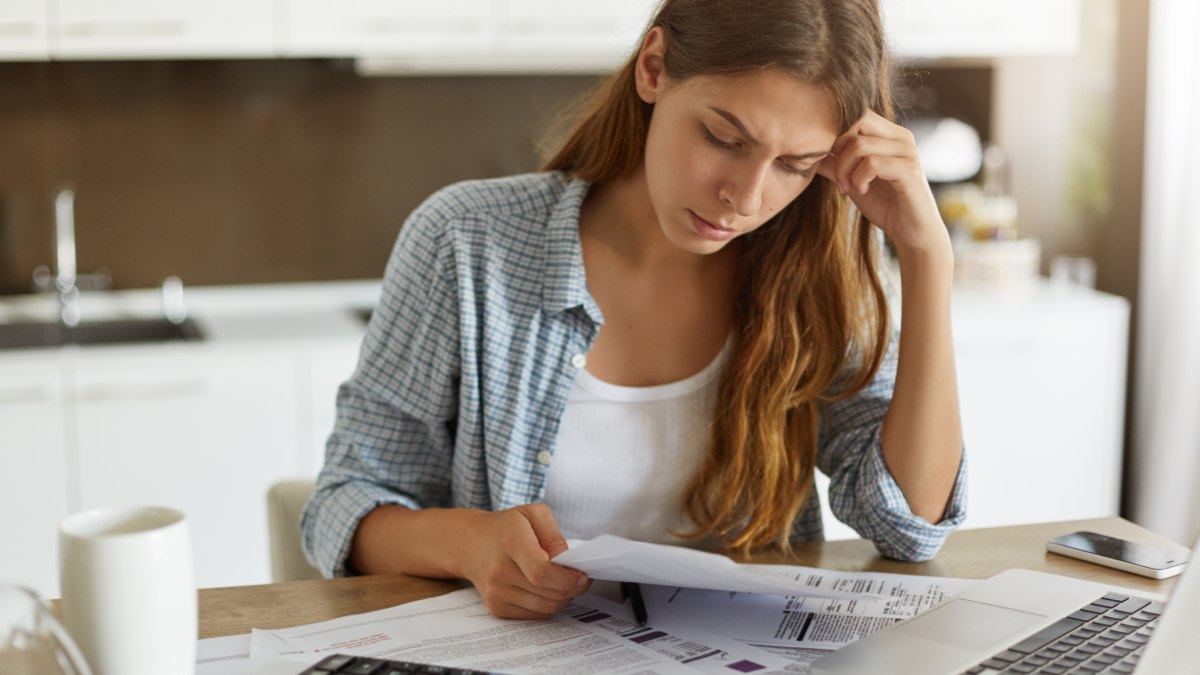 https://res.cloudinary.com/momentum-media-group-pty-ltd/image/upload/v1681267871/Money%20Management/stressed-young-woman-mm_ffiph7.jpg