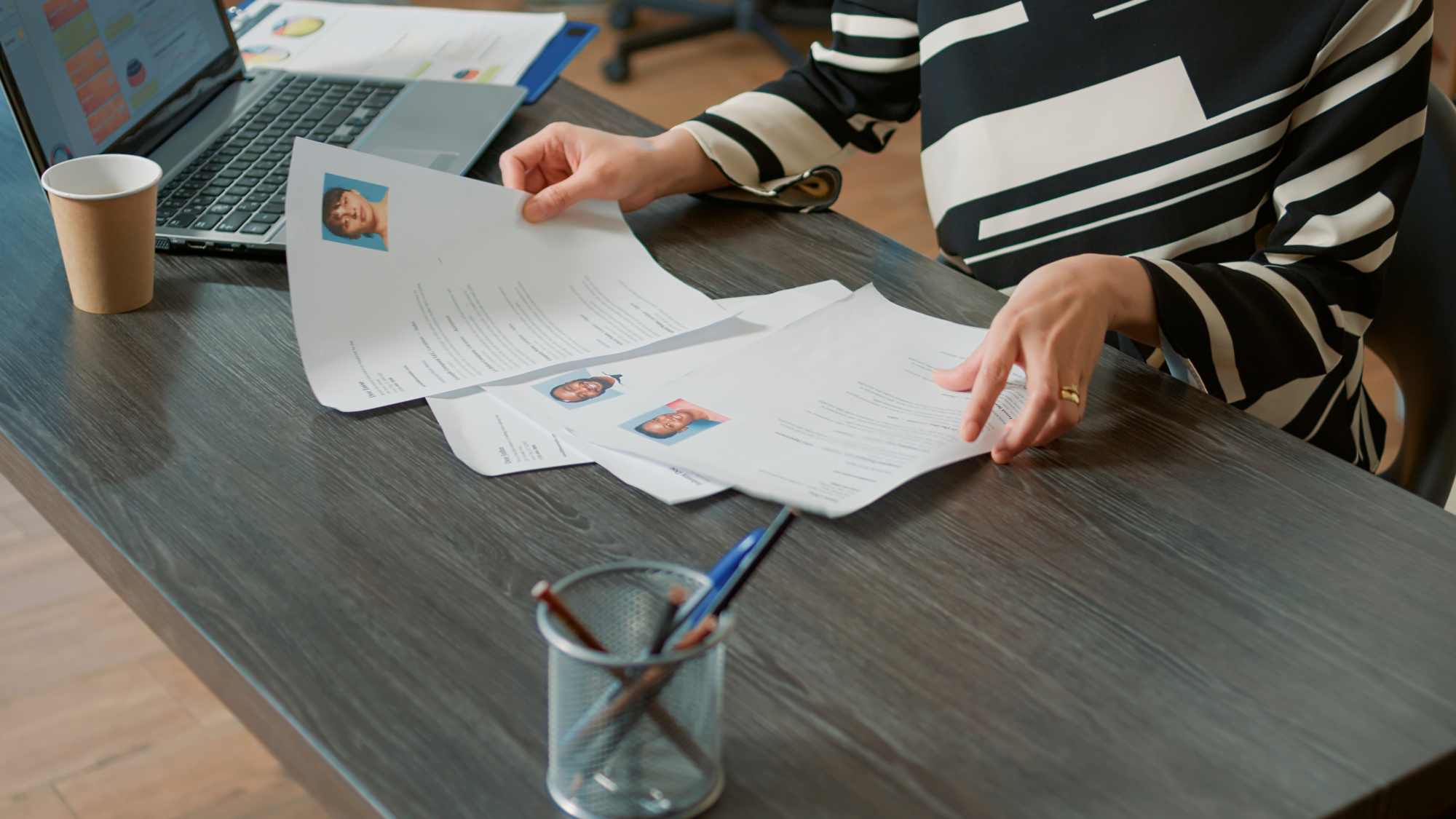 https://res.cloudinary.com/momentum-media-group-pty-ltd/image/upload/v1683252884/Money%20Management/resume-recruitment-mm_qqquxs.jpg