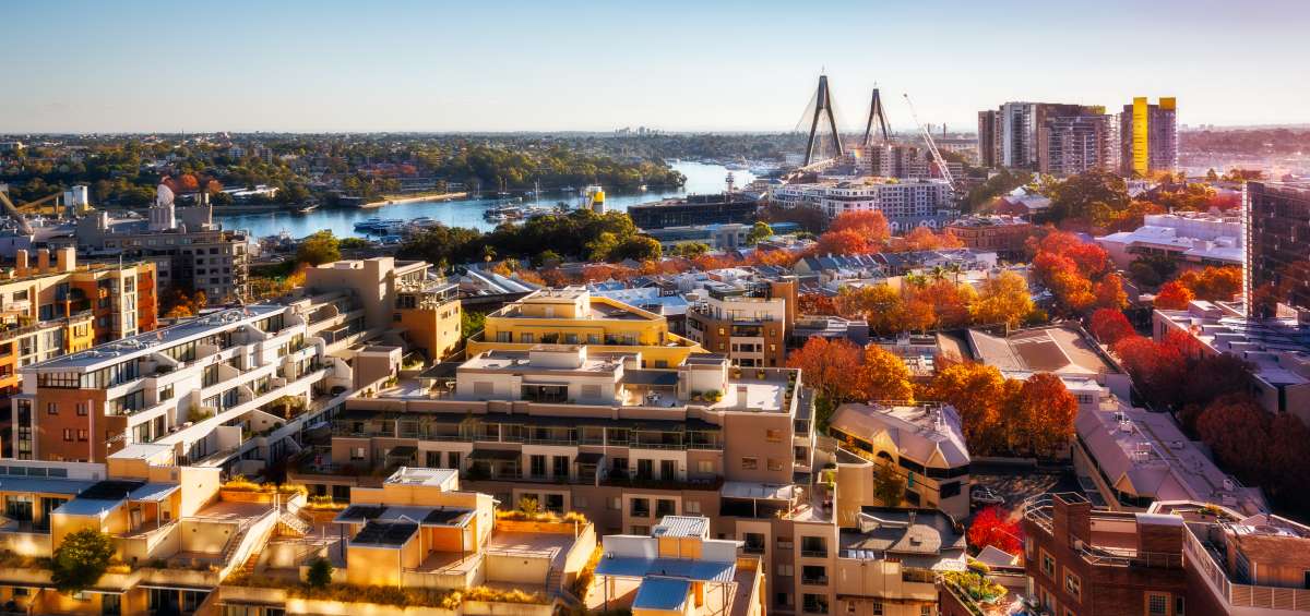 As the weather cools and the market slows, John McGrath has shared how to make the most of the autumn selling season,...