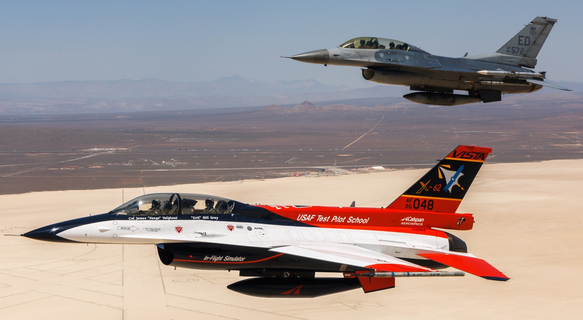 ace•US AIR FORCE•STS US Secretary of Air Force evaluates X-62 VISTA aircraft