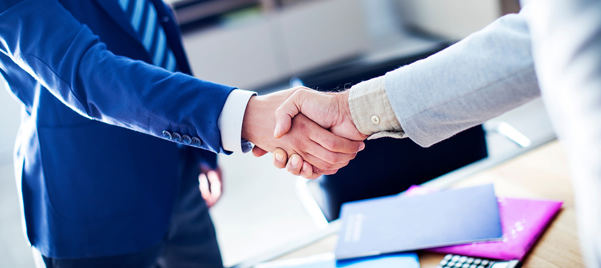 business confidence handshake ta cyhdbj