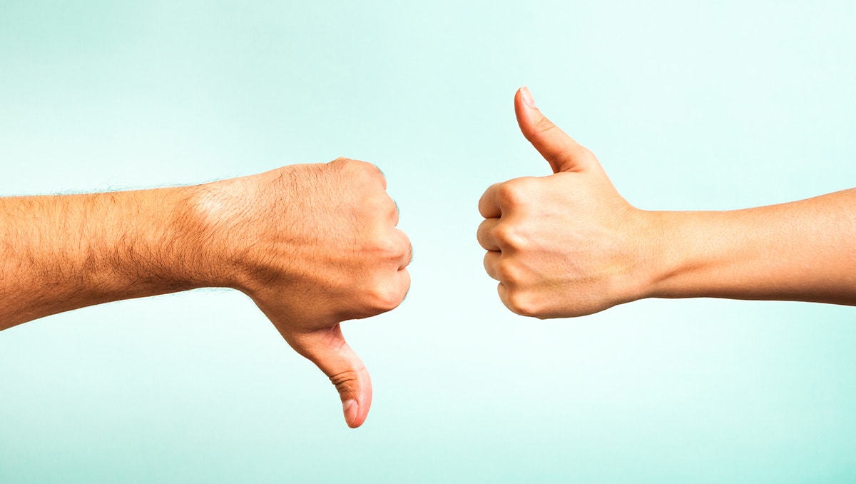 https://res.cloudinary.com/momentum-media-group-pty-ltd/image/upload/v1733116924/Money%20Management/agree-disagree_thumbs-up-down_mm_rvzlbu.jpg
