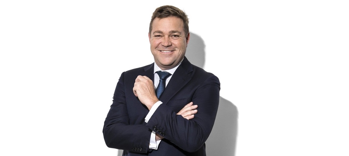sam white executive chairman lmg loan market ta t qhk