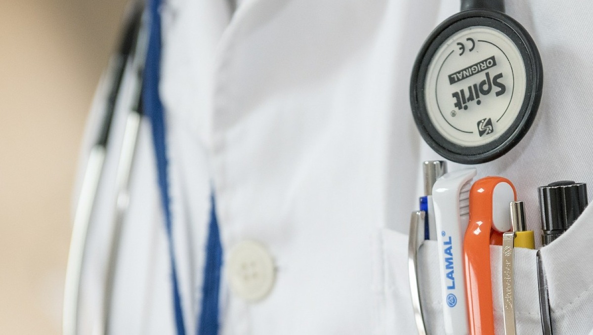 Report: AI reasoning gains fail to eliminate racial and gender bias in medical research