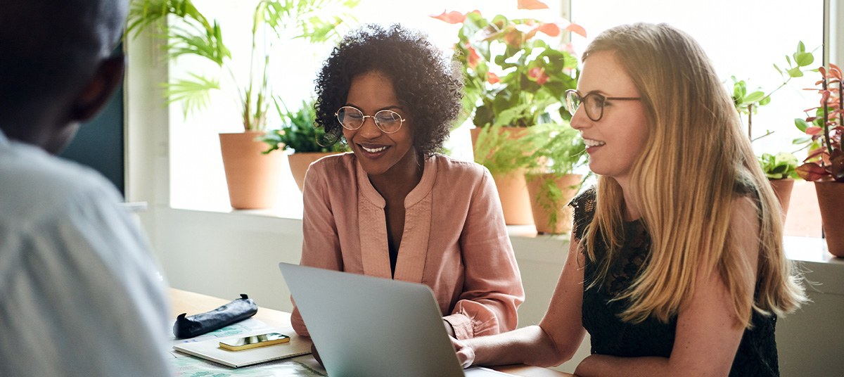 women broker business ta zsobdq