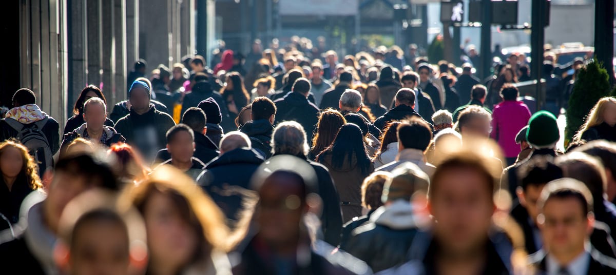people walking street ta kamsr 