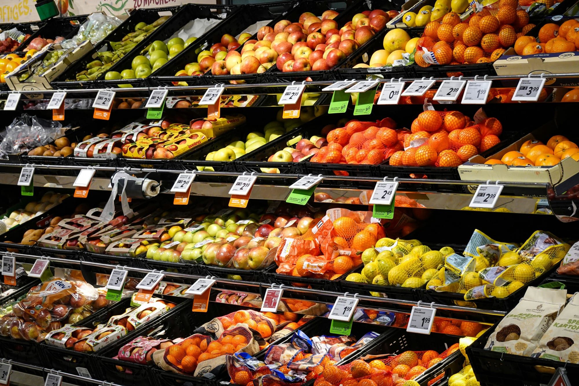 Inflation figures steady as labour market shows resilience