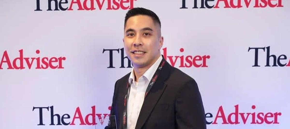 adv peter kgyggn