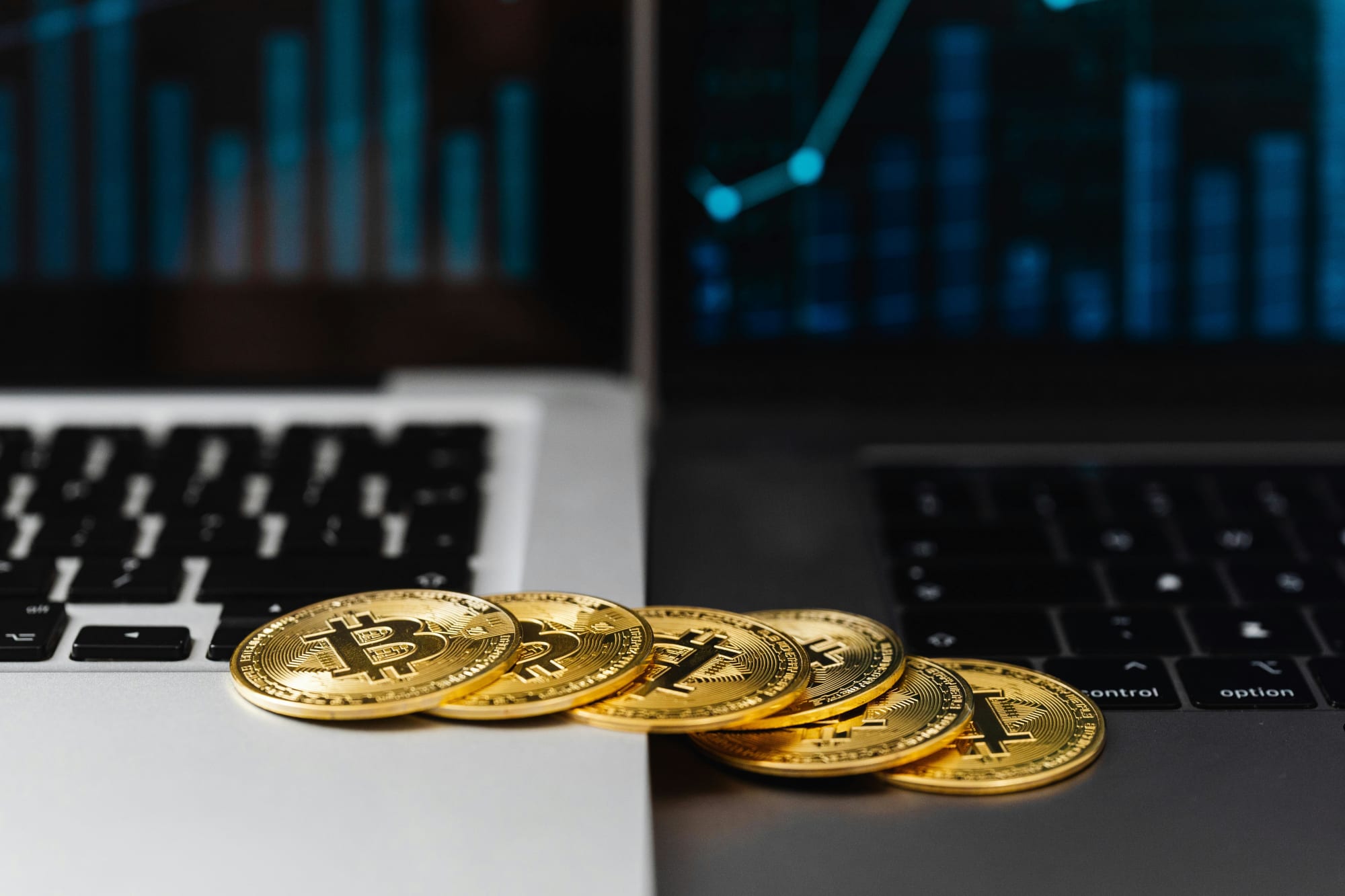 OKX launches USDSⓈ-M options on Bitcoin and Ether, broadening derivatives access in UAE and Australia
