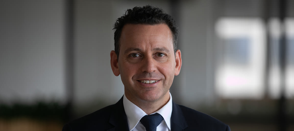 sergio delevescovo ta yn y n