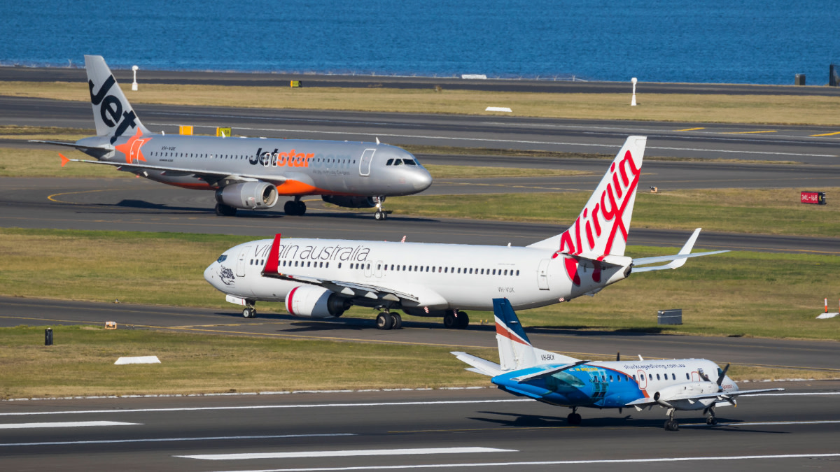 140 flights cancelled at Sydney Airport as 100mm rain hits city ...