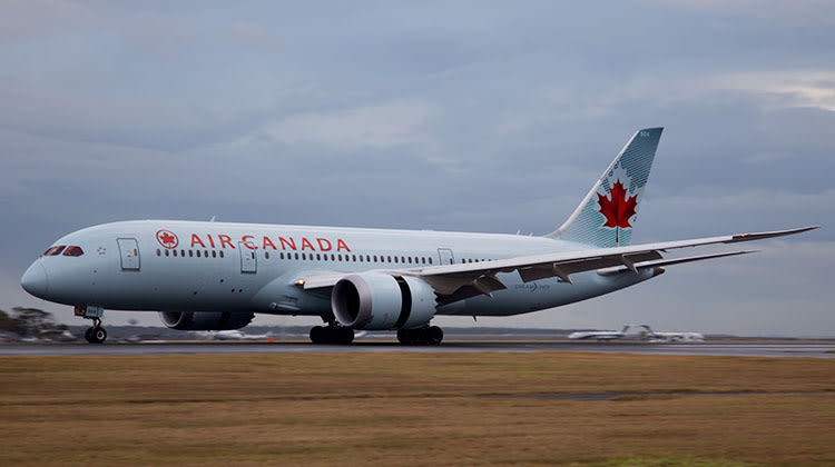 Ac35 Air Canada arrives in Brisbane – Australian Aviation