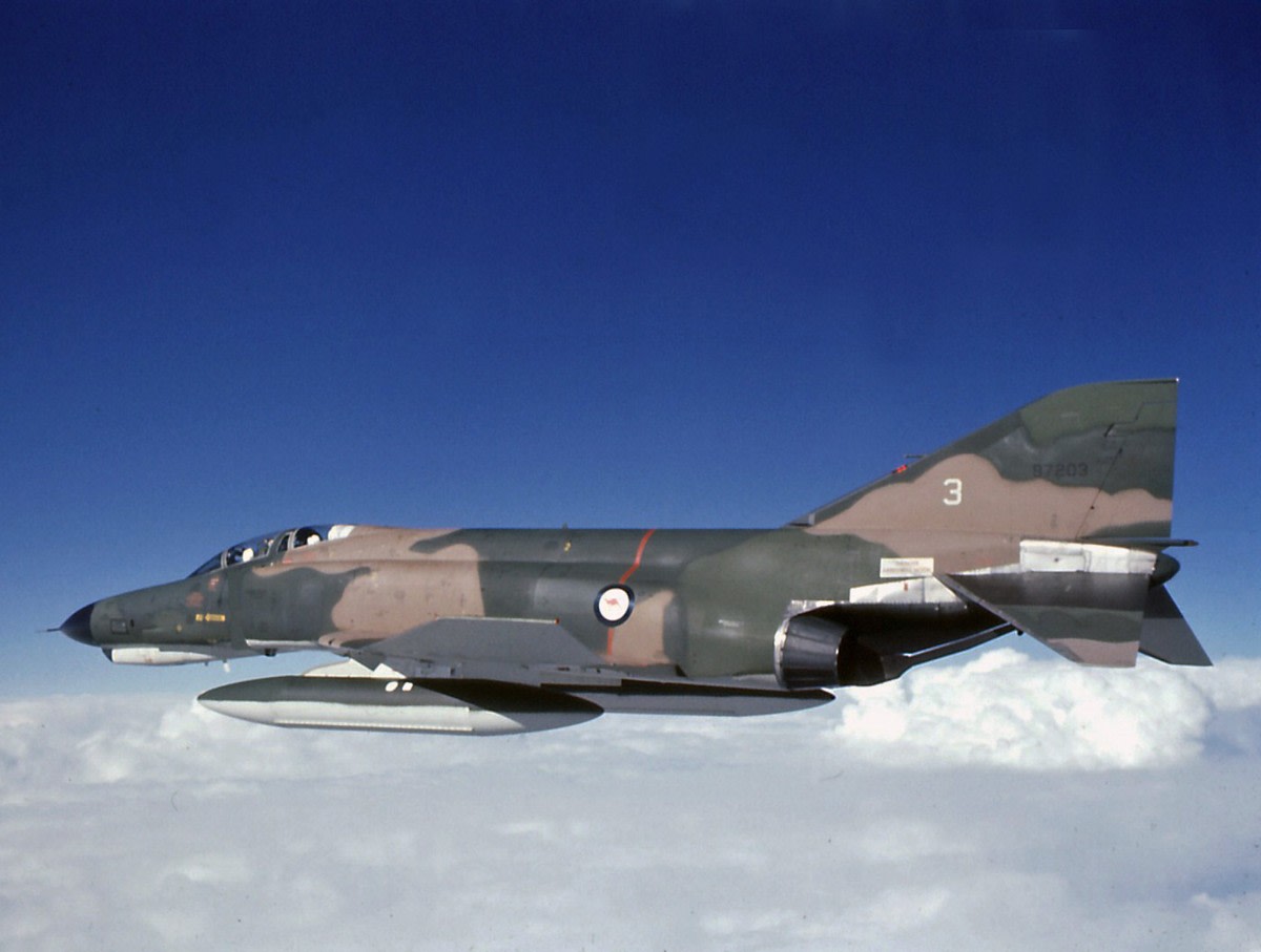 Hello Dreamliner, pharewell Phantom – Australian Aviation