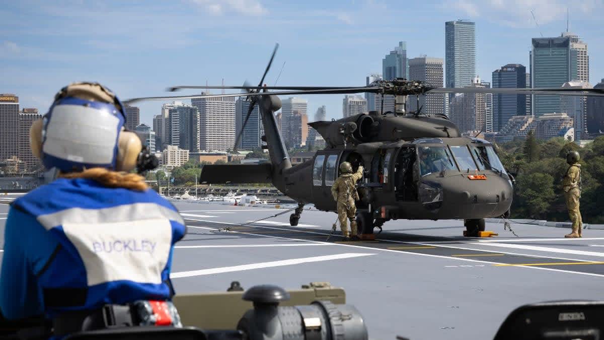 Army tests Black Hawks in anti-terrorism training – Australian Aviation Army tests Black Hawks in anti-terrorism training – Australian Aviation