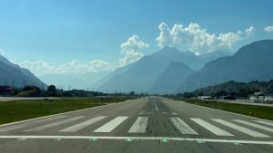 KlasJet pilot trainer explains how crews prepare for the world’s most difficult airports
