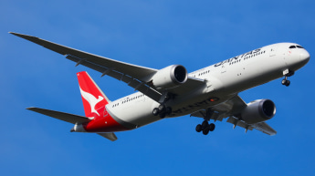 Qantas again reroutes Perth-London through Singapore