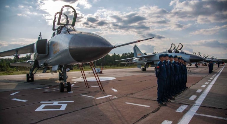 Ex-air force pilots may have trained Chinese military