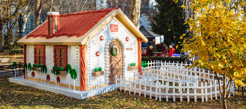 Must See Gingerbread House Displays In Nyc Mommy Nearest