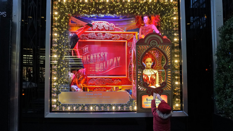 Bloomingdales holiday windows