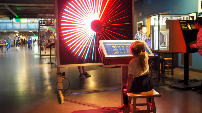 The Best Exhibits for Kids at San Francisco's Exploratorium