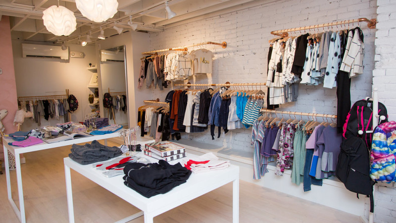 popular trendy clothing stores