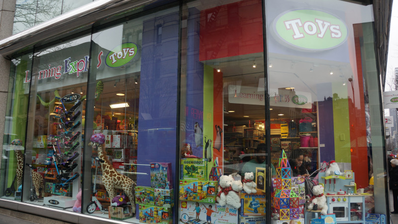 toy stores in manhattan