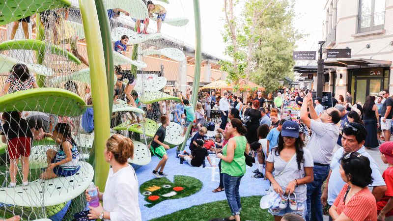 Westfield Topanga & The Village  Shopping mall los angeles, Topanga, Santa  monica place