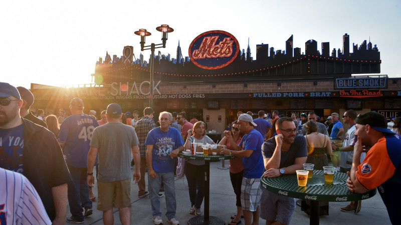 Citibank on X: Citi cardmembers' children, 12 & under, can skip the  line and run the bases at @CitiField for the Mr. Met Dash. Visit the Citi  Perks Concierge before any @Mets