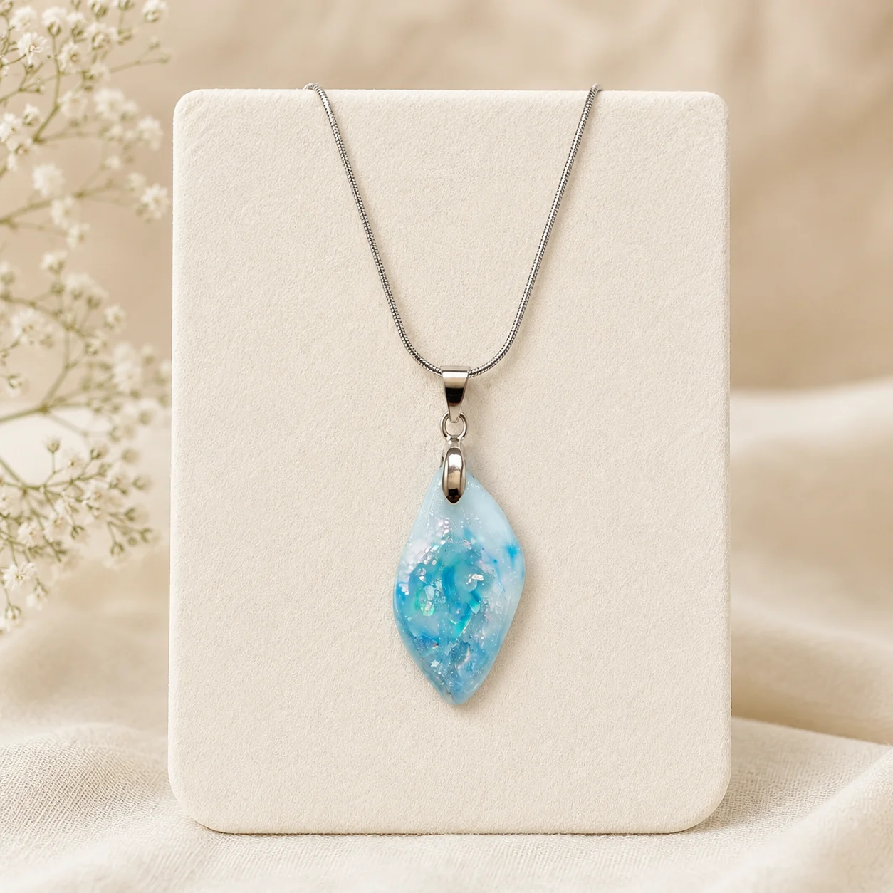 Blaues Blatt – Halskette