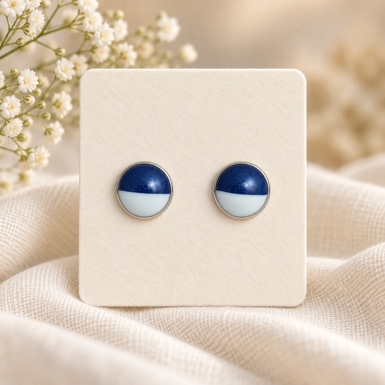 Zwei Nuancen – Blau & Weiß – Ohrstecker