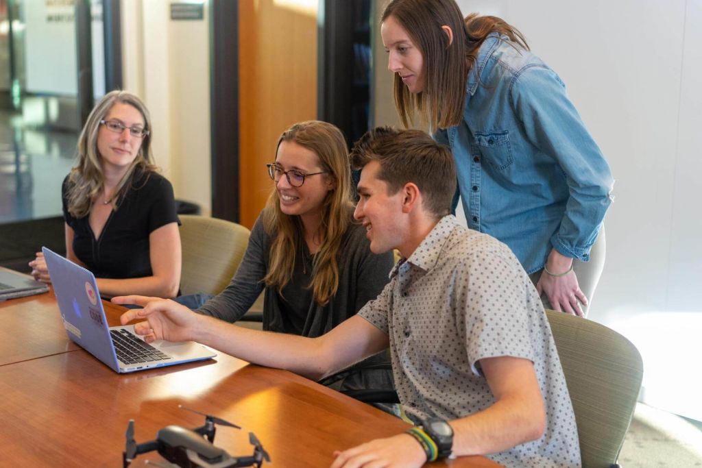 How to use CRM with project management