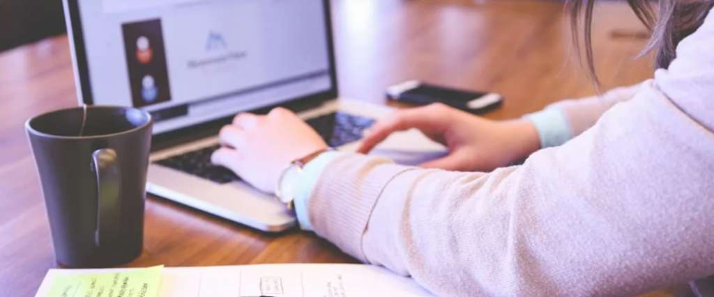 CRM e email marketing 8 softwares com recursos avanados