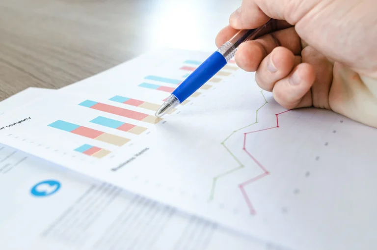 How to use a Gantt chart for a research project