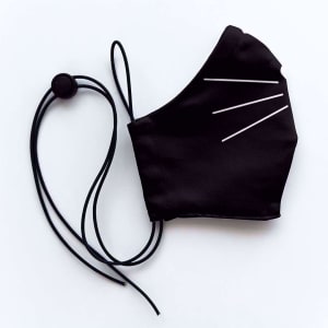 Mondmasker Cup Miauw b(l)ack met elastiek en stopper voor Volwassen Mondmasker Cup Miauw b(l)ack met elastiek en stopper voor Volwassen