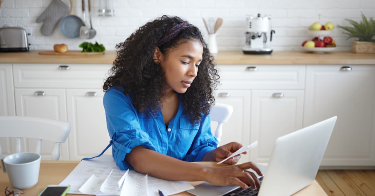 8 Ways to Cut Down Your Spending During the Coronavirus Crisis