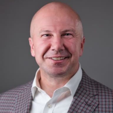 Lee Huffman  headshot