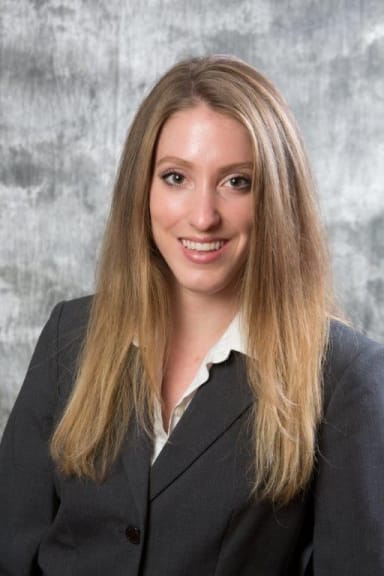 Callie Renner headshot