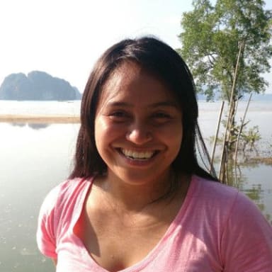 Denise Cristobal headshot