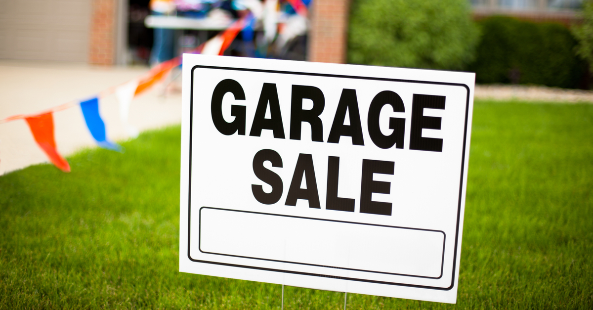 Garage sale sign