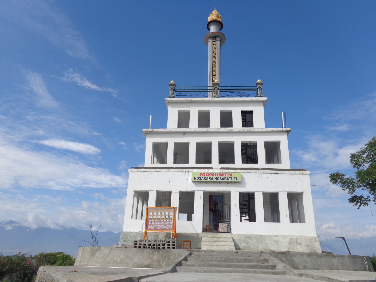 Wisata Tugu Perdamaian Palu - Mongotrip