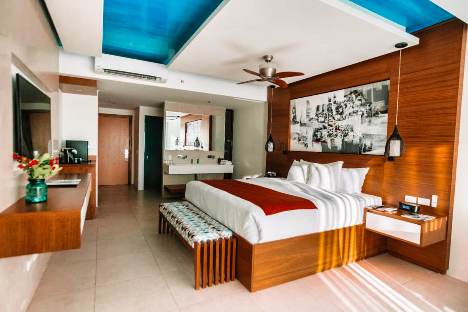 Swim Out Suite