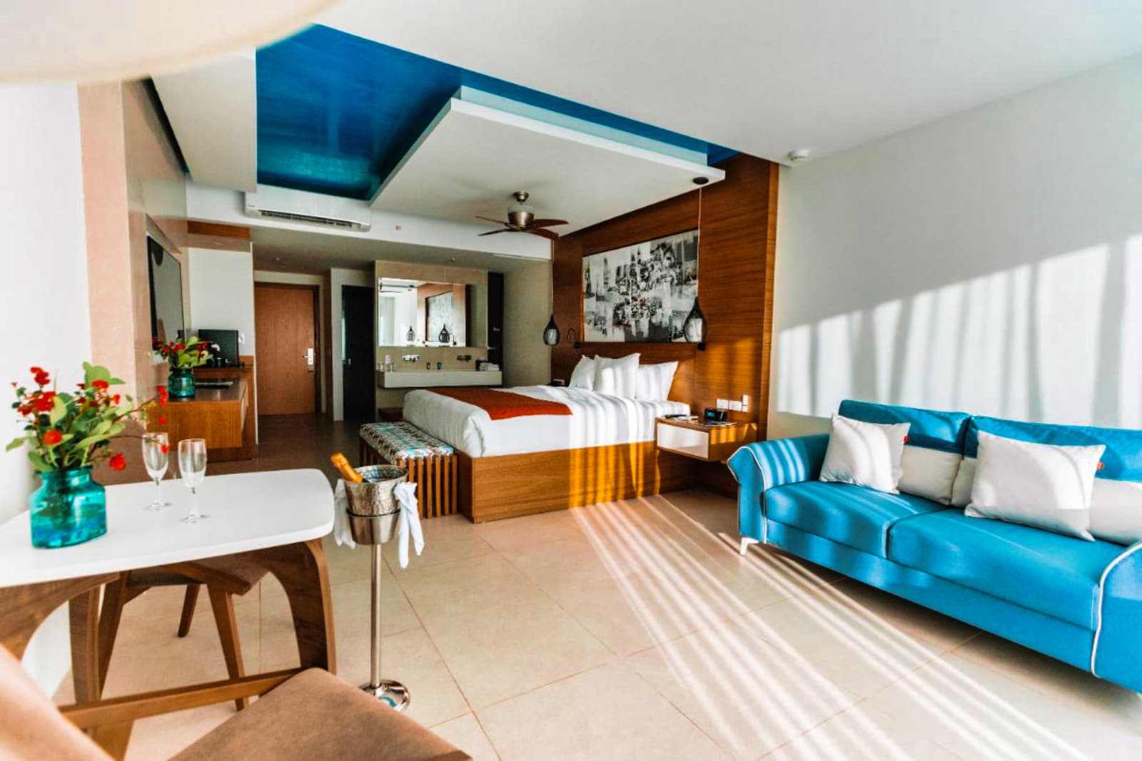 Swim Out Suite
