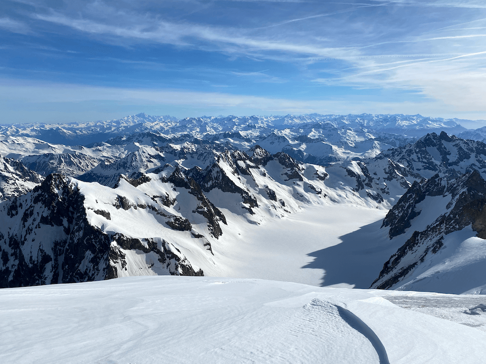 vue sur le glacier blanc et Roche Faurio