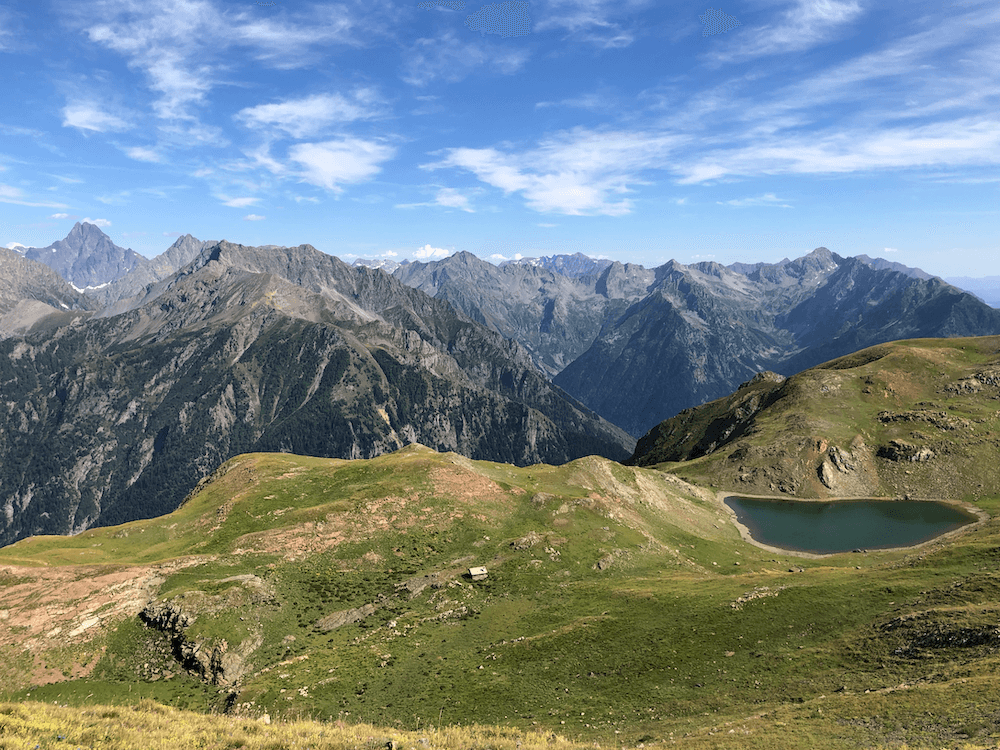 Lac Gary depuis la crête qui le surplombe