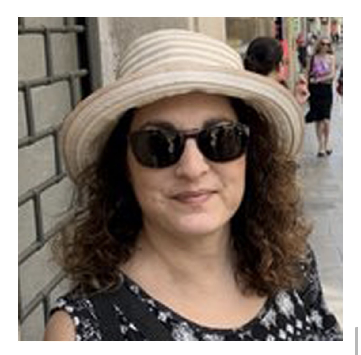 Julie Glasser ~ Designer's profile