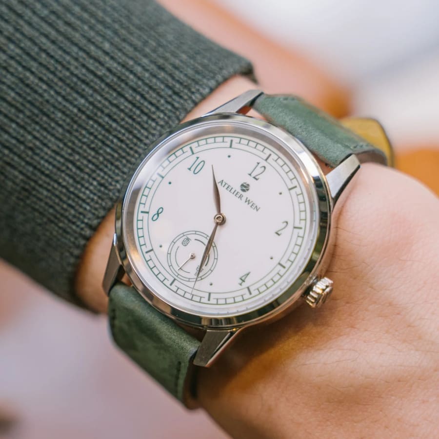 Atelier Wen Hao Green wristshot