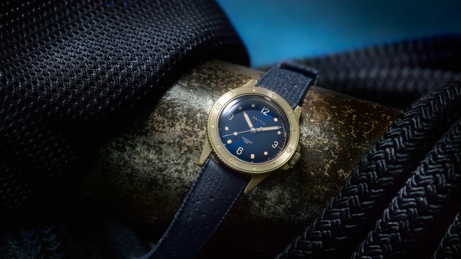 Baltic Aquascaphe Bronze Blue Gilt