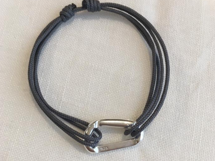 Bracelet mousqueton taille moyenne monté avec du cordon coton- nylon - Argent massif 925 - Les fées chouettes
